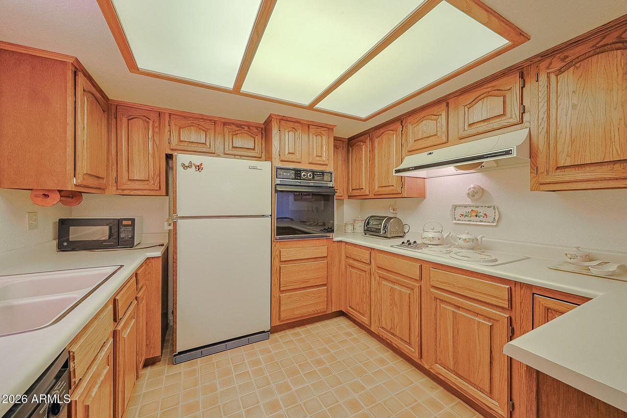 17404 N 99th Ave. #214, Sun City, AZ 85373