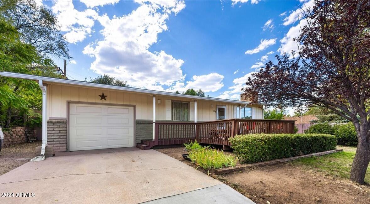 324 Robinson Dr., Prescott, AZ 86303