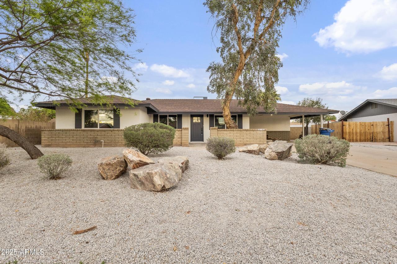 3111 S George Dr., Tempe, AZ 85282