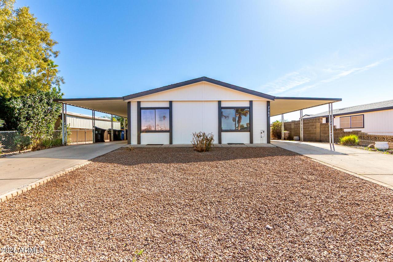 1061 S Palo Verde St., Mesa, AZ 85208