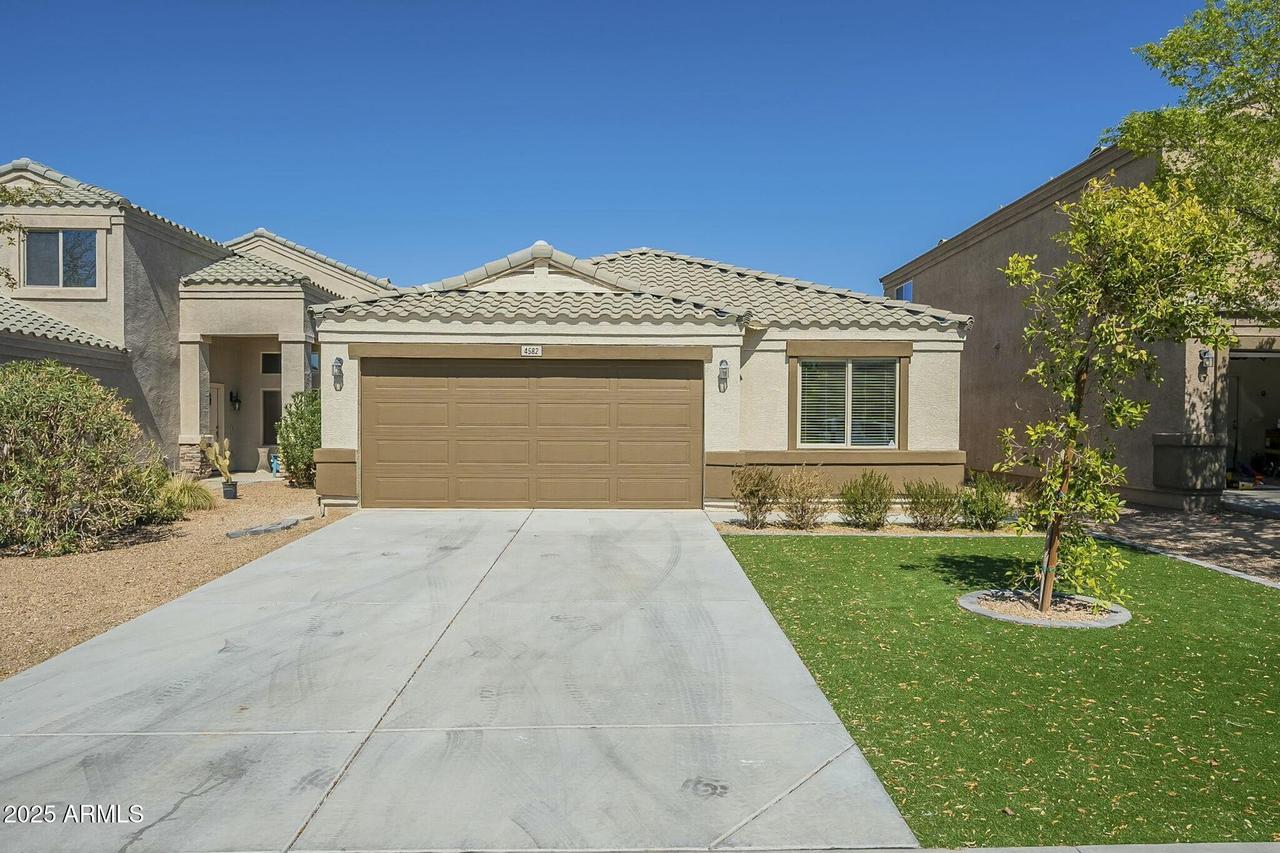 4582 E Jadeite Dr., San Tan Valley, AZ 85143