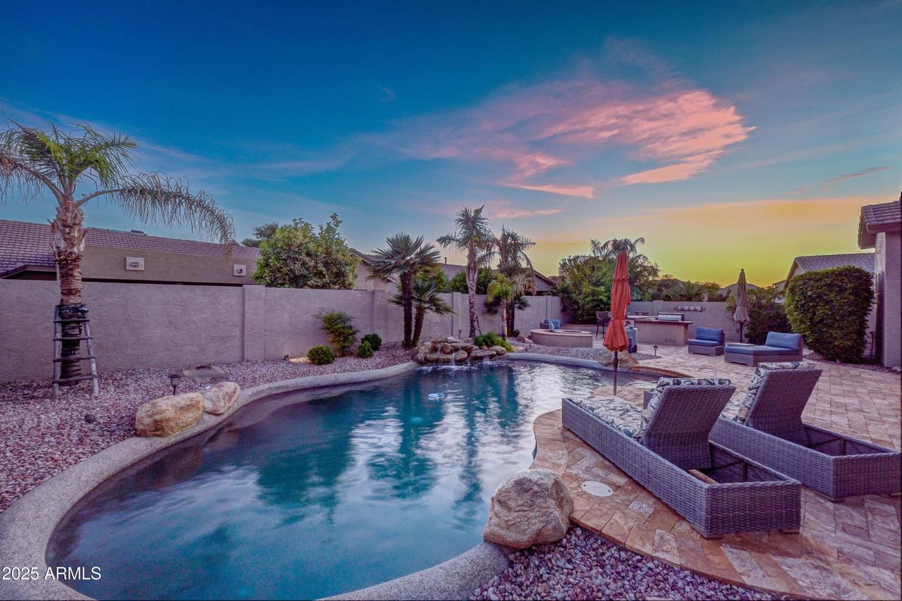 7149 W Saddlehorn Rd., Peoria, AZ 85383