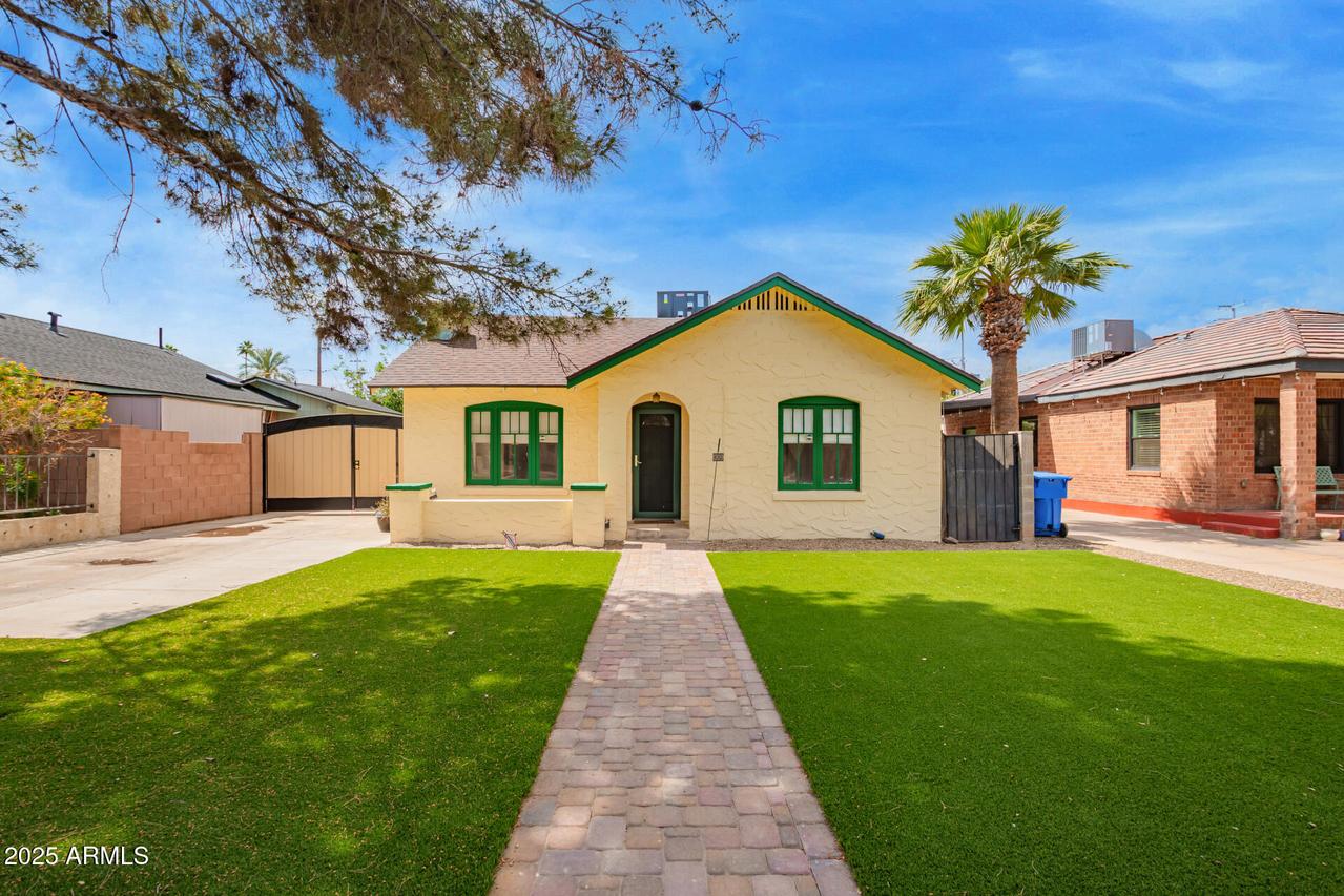 1209 E Hubbell St., Phoenix, AZ 85006