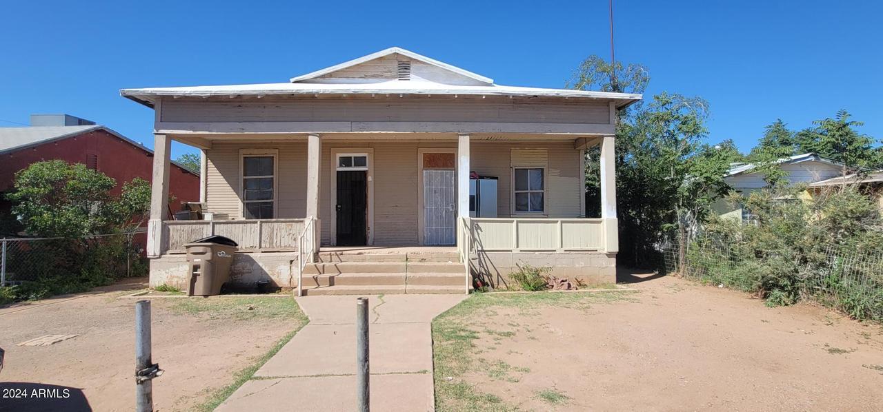 2110 N Laura Ave., Douglas, AZ 85607