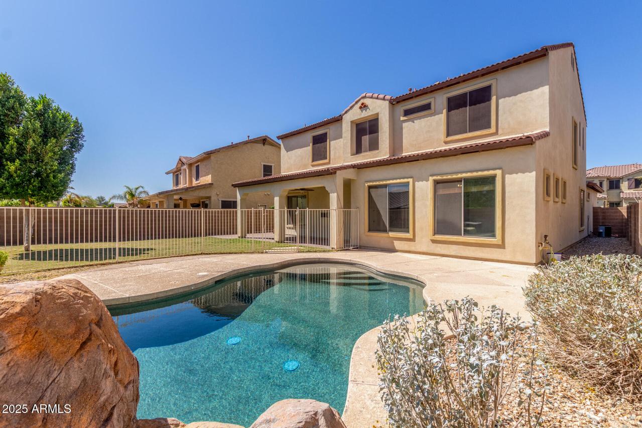 12603 W Blackstone Ln., Peoria, AZ 85383