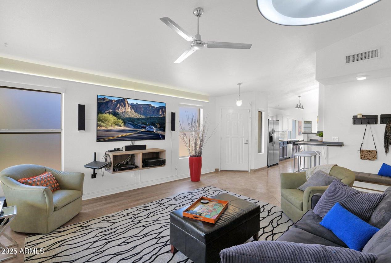 4718 E Mossman Rd., Phoenix, AZ 85050