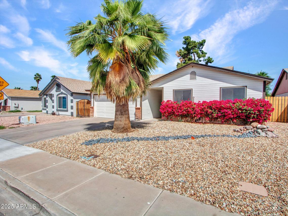 108 W Ivyglen St., Mesa, AZ 85201