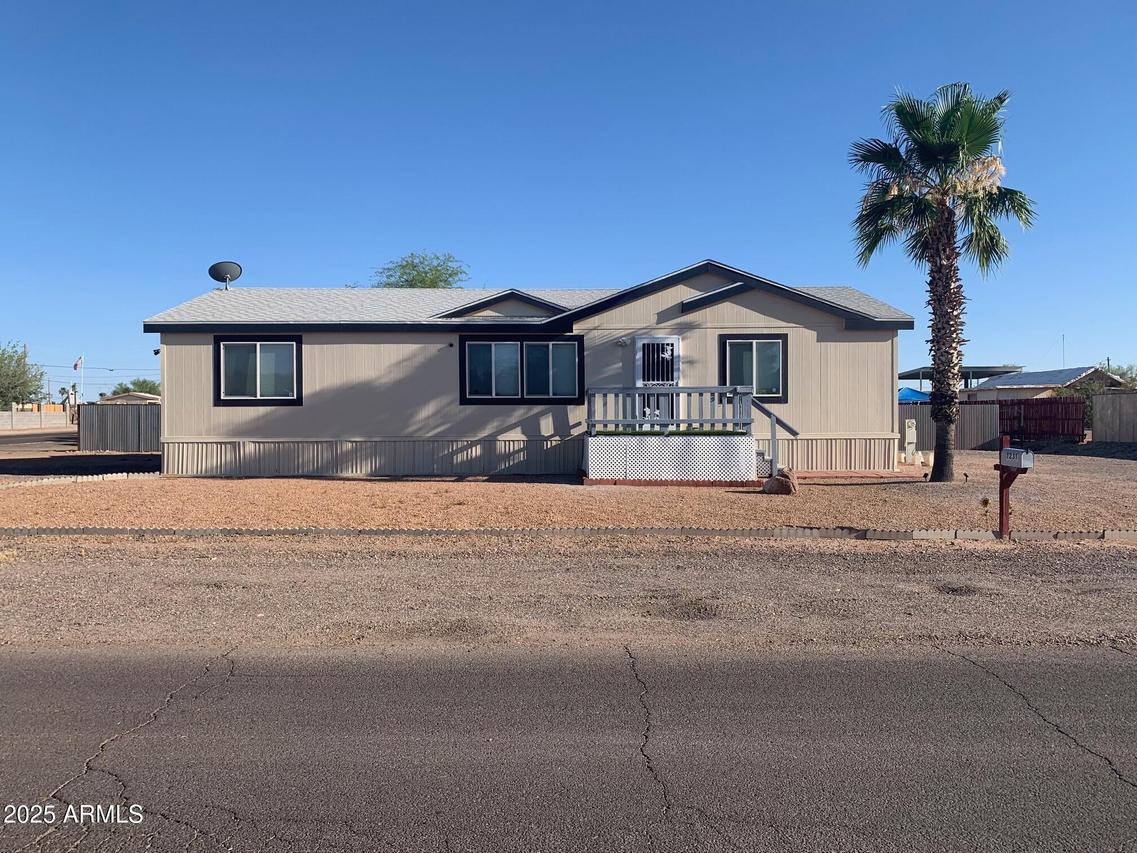 1231 W Roundup St., Apache Junction, AZ 85120
