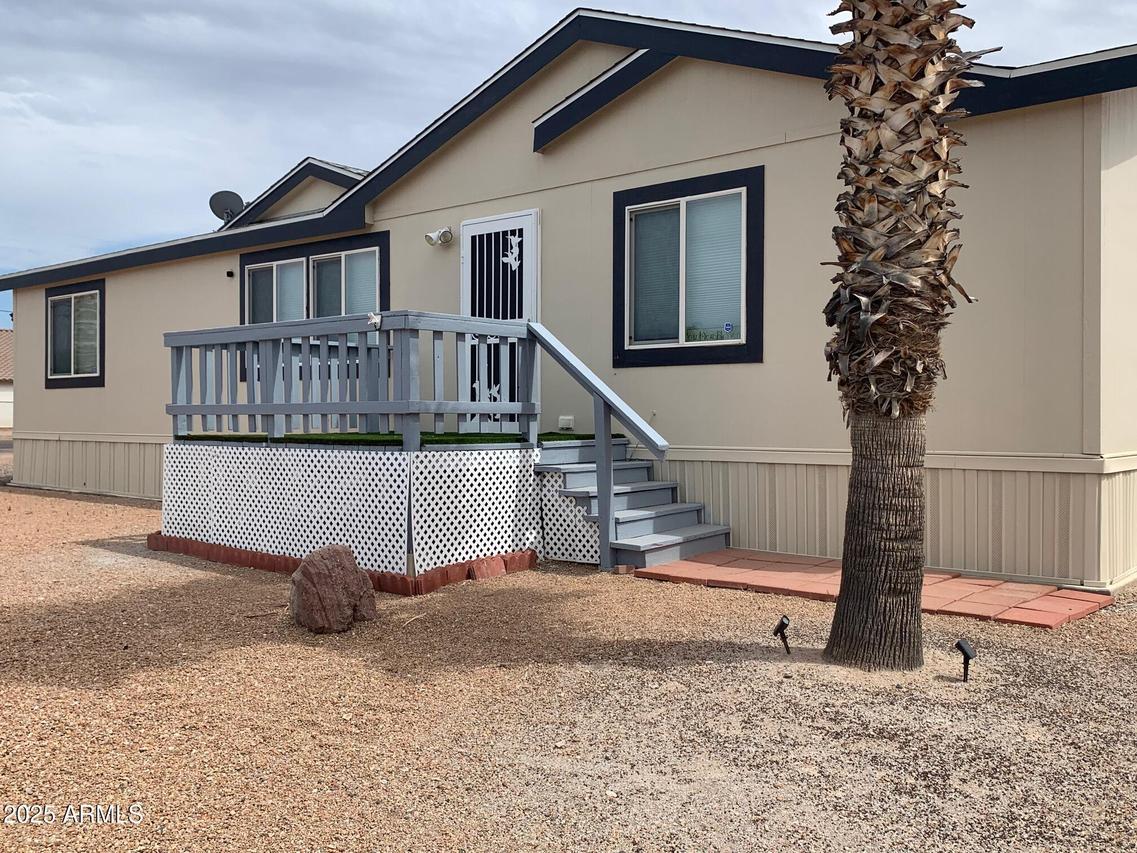 1231 W Roundup St., Apache Junction, AZ 85120