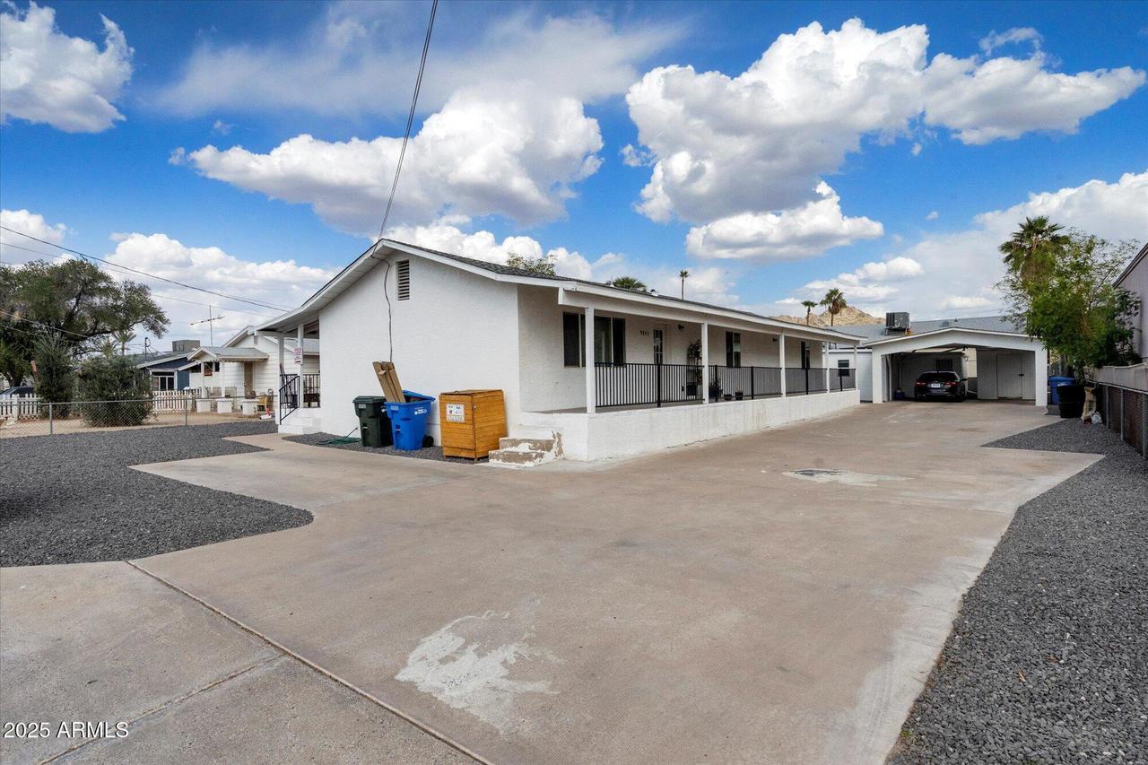 9043 N 10th St., Phoenix, AZ 85020