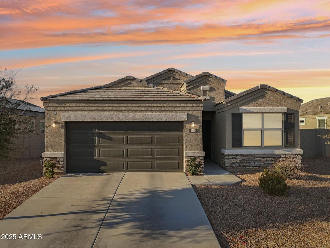 25634 W Samantha Way, Buckeye, AZ 85326