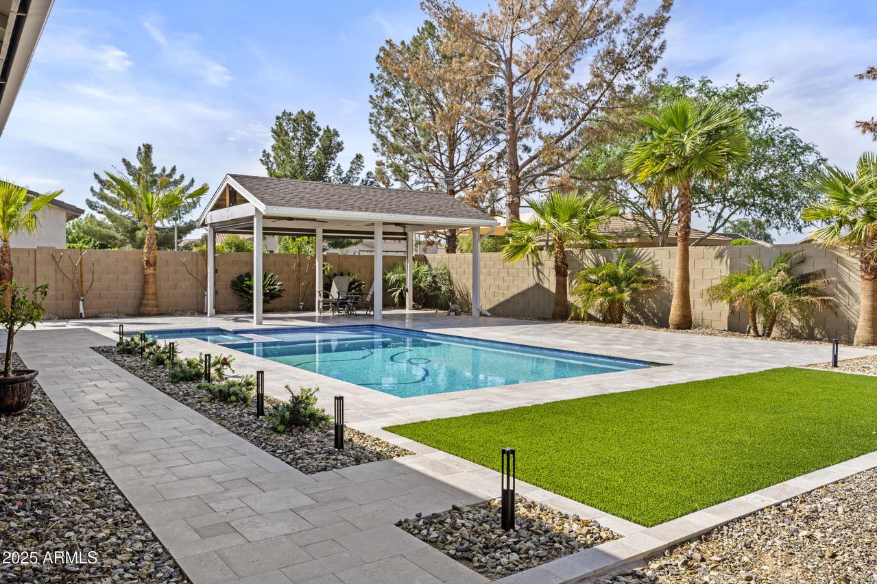 14370 W Hearn Rd., Surprise, AZ 85379