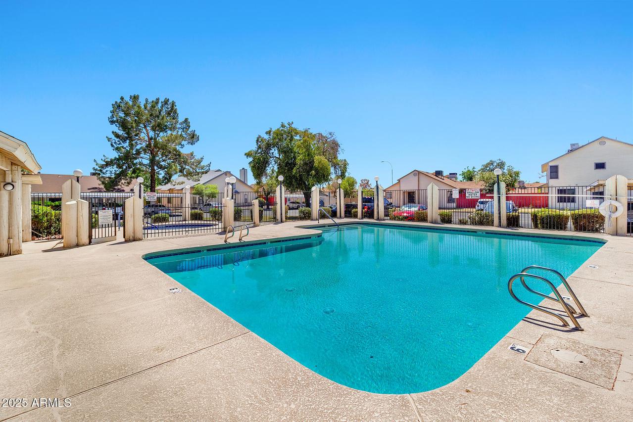 2455 E Broadway Rd. #13, Mesa, AZ 85204