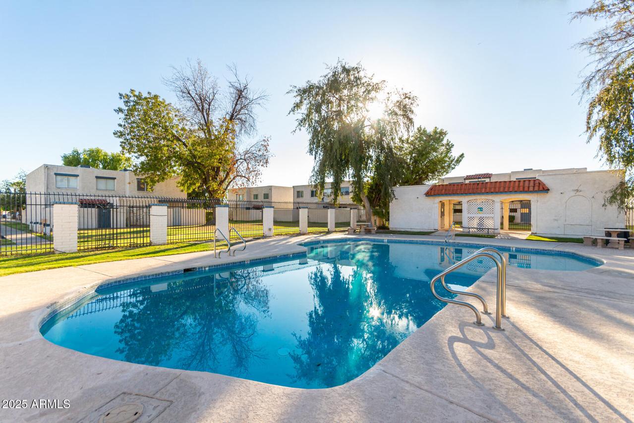 5254 N 42nd Pkwy., Phoenix, AZ 85019