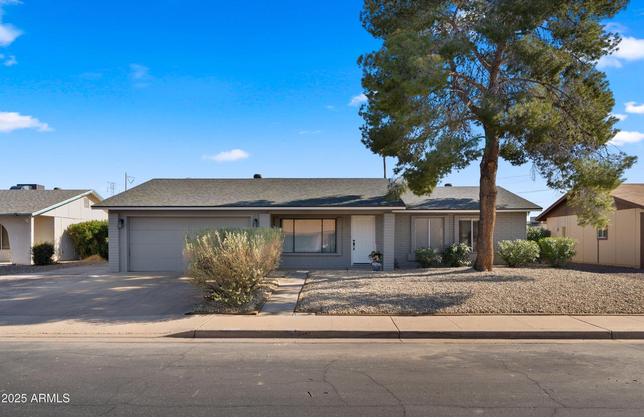703 W Posada Ave., Mesa, AZ 85210