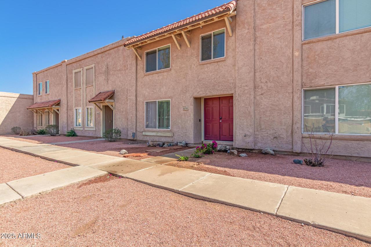 8206 N 33rd Ave., Phoenix, AZ 85051