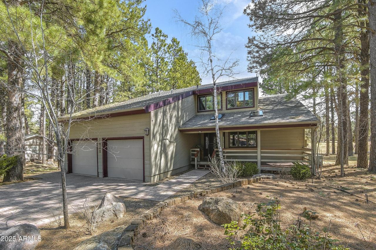1421 N Royal Oaks Way, Flagstaff, AZ 86004
