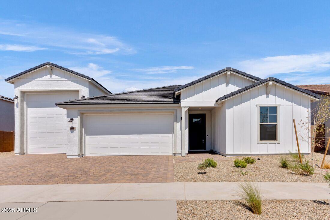16756 W Whispering Wind Dr., Surprise, AZ 85378