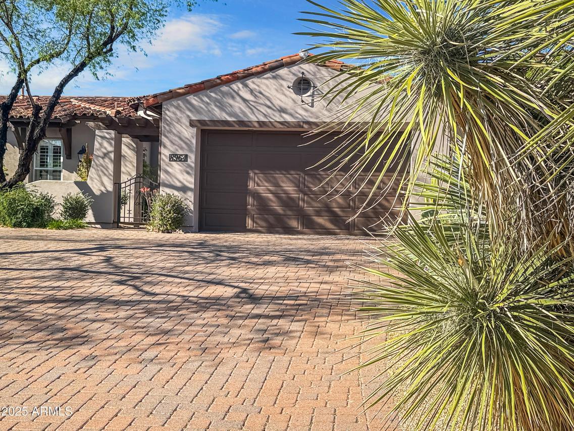 8964 E Mountain Spring Rd., Scottsdale, AZ 85255