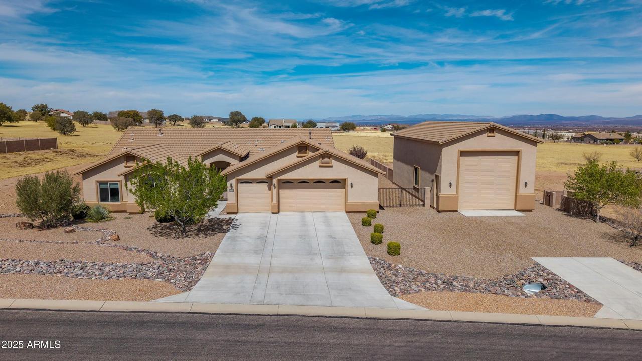 6375 E Saddlehorn Cir., Hereford, AZ 85615