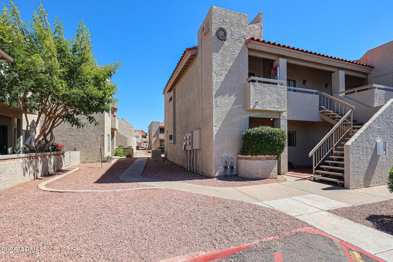11666 N 28th Dr. #166, Phoenix, AZ 85029