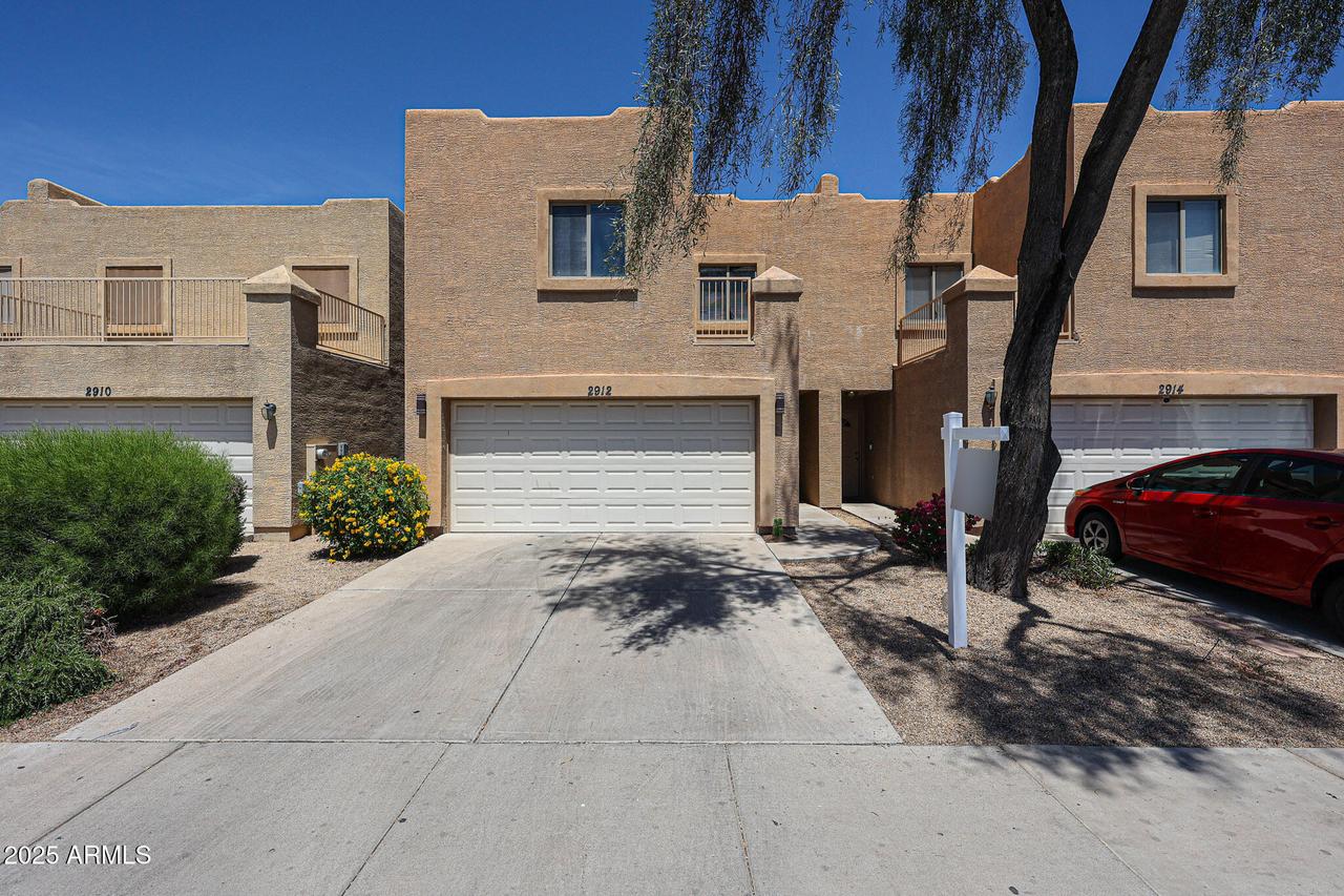 2912 E Eberle Ln., Phoenix, AZ 85032