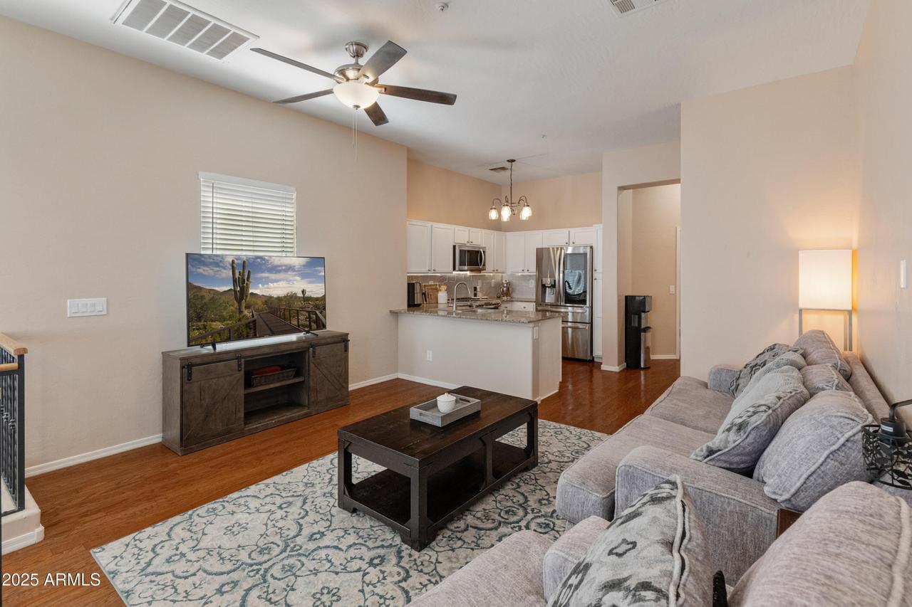 927 W Wendy Way, Gilbert, AZ 85233