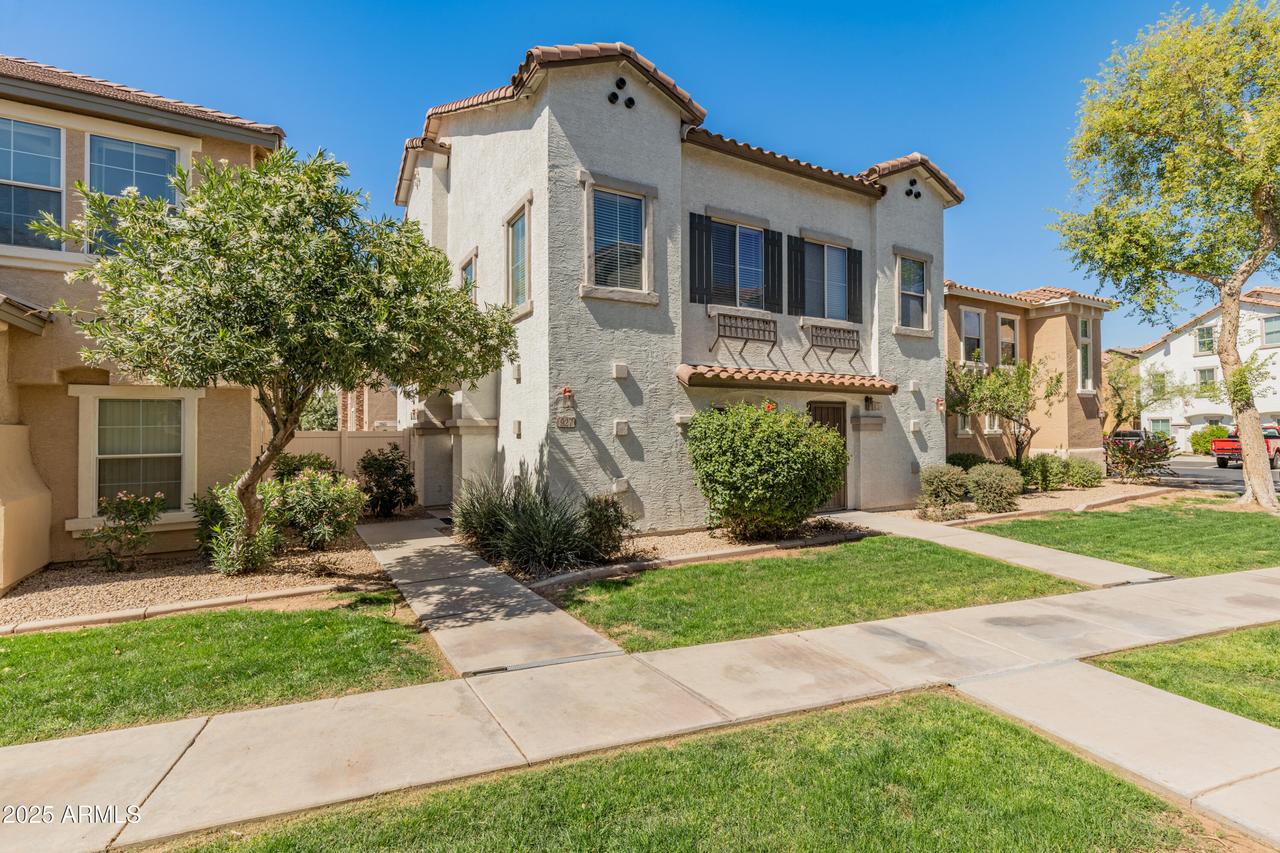 927 W Wendy Way, Gilbert, AZ 85233