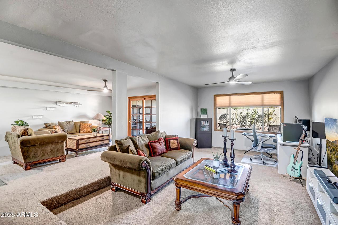 6825 N 29th Ave., Phoenix, AZ 85017