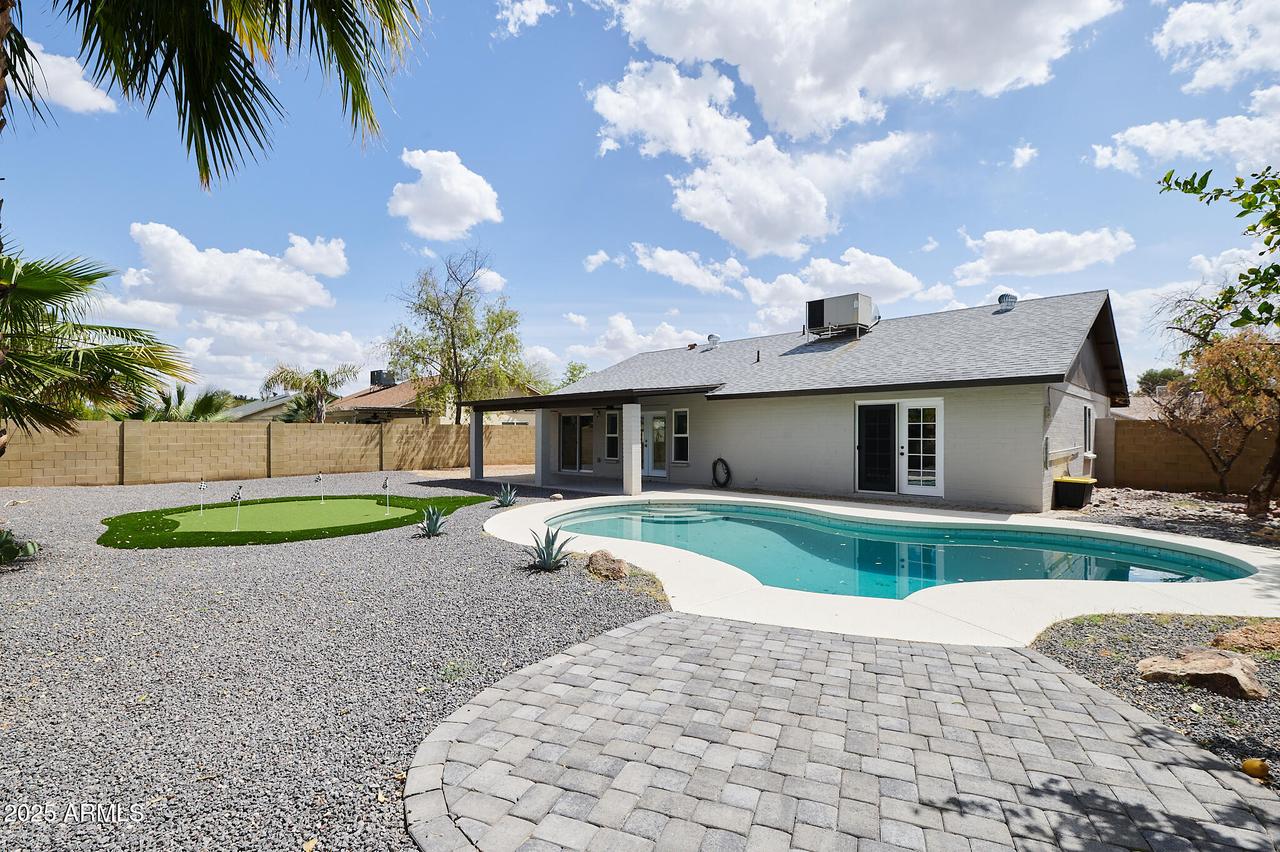 5322 E Tierra Buena Ln., Scottsdale, AZ 85254
