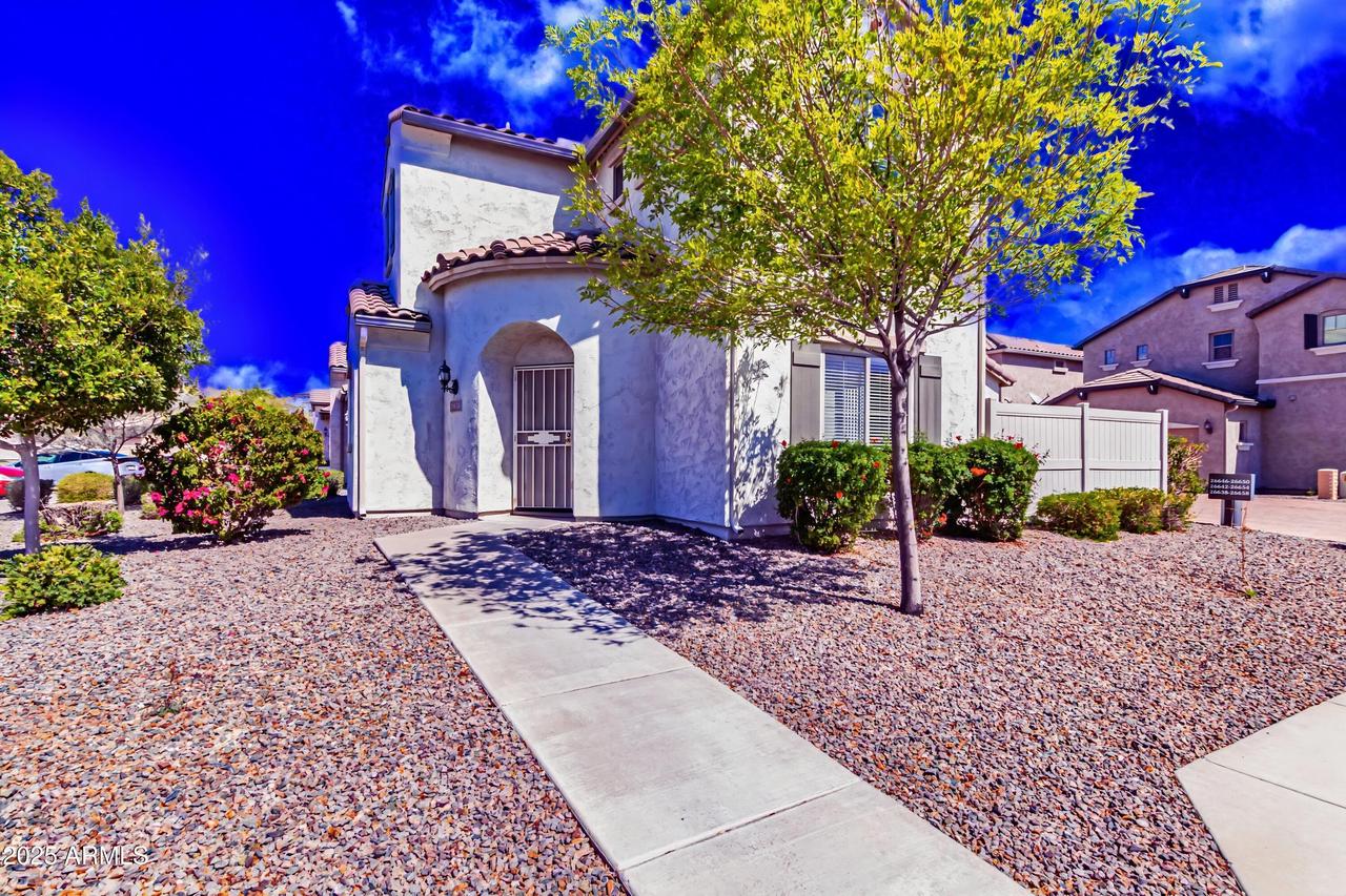 26638 N Babbling Brook Dr., Phoenix, AZ 85083