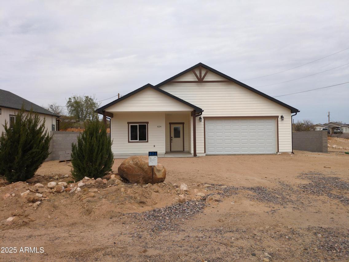624 W Mohawk Dr., Safford, AZ 85546
