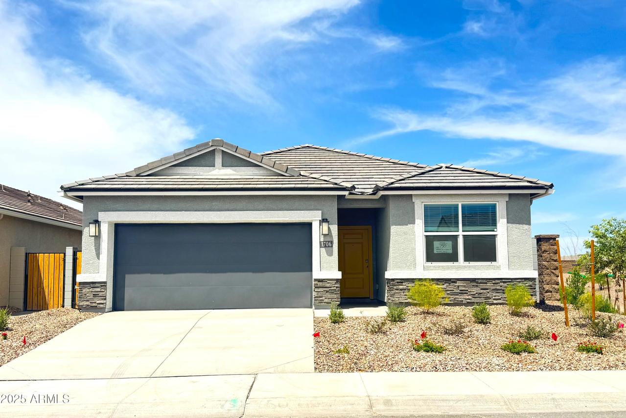 1706 N Camden Dr., Florence, AZ 85132