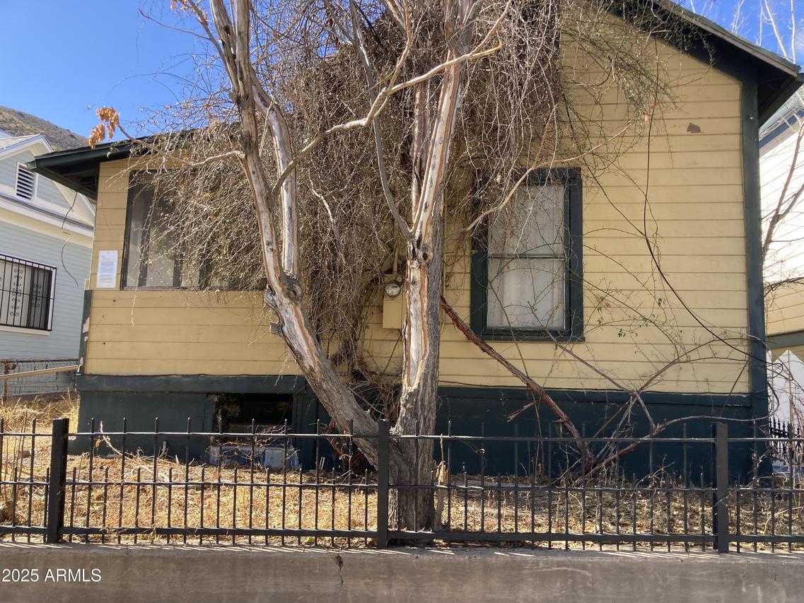 304 O Hara Ave., Bisbee, AZ 85603