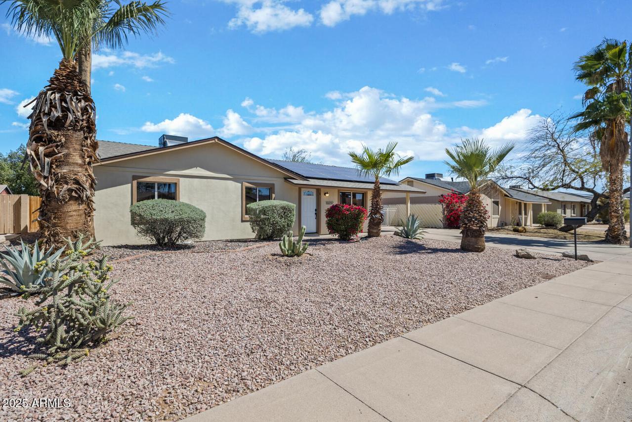 13237 N 38th Pl., Phoenix, AZ 85032