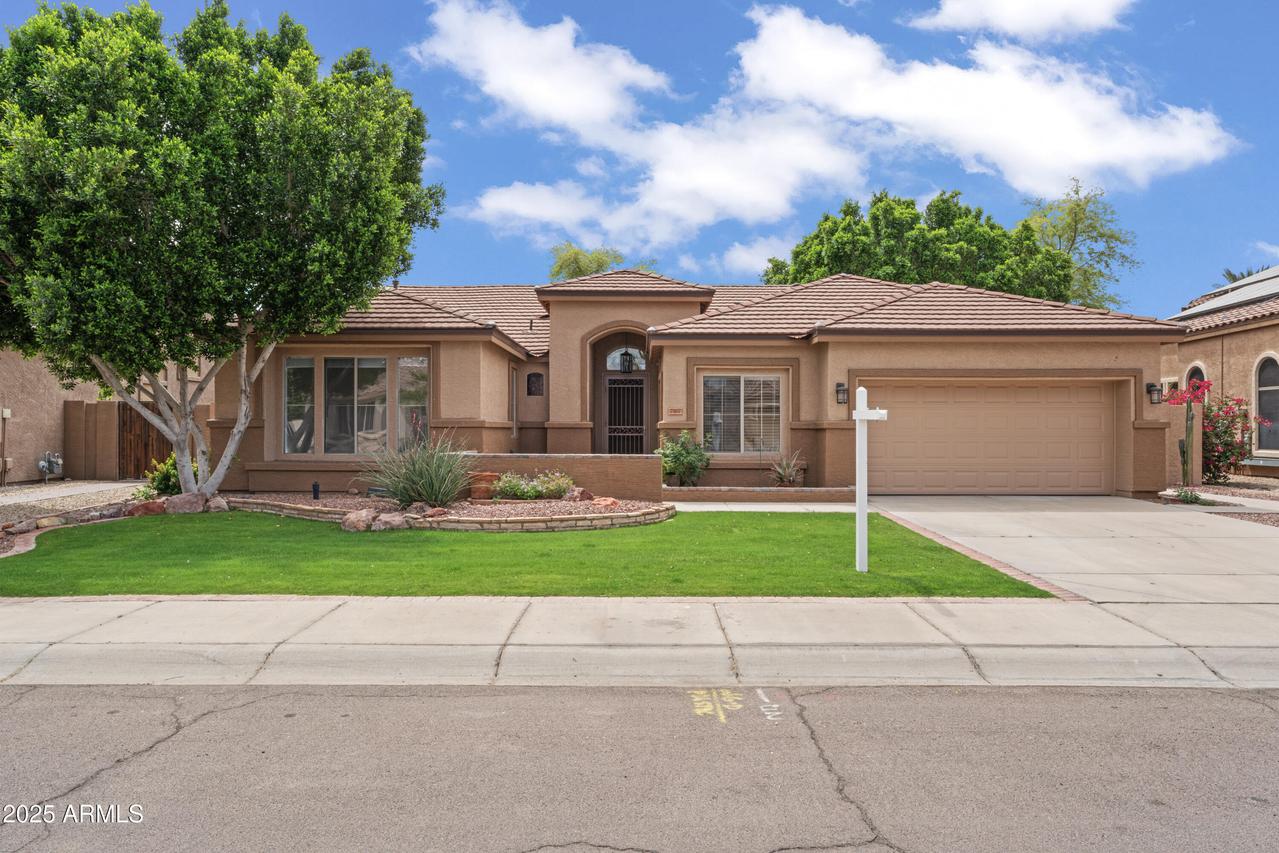 7167 W Trails Dr., Glendale, AZ 85308
