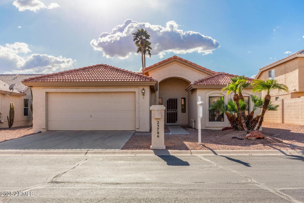 23706 S Desert Sands Dr., Sun Lakes, AZ 85248