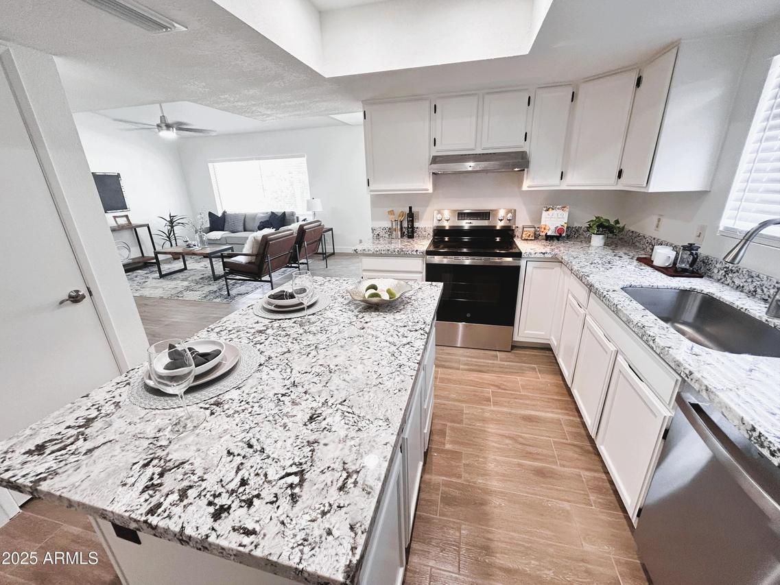 2416 W Stottler Dr., Chandler, AZ 85224