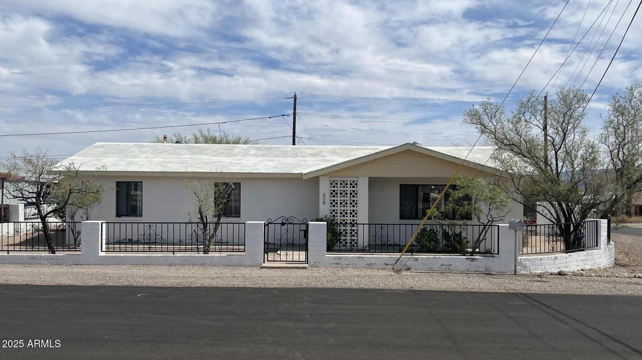 600 N Thompson Ave., Ajo, AZ 85321