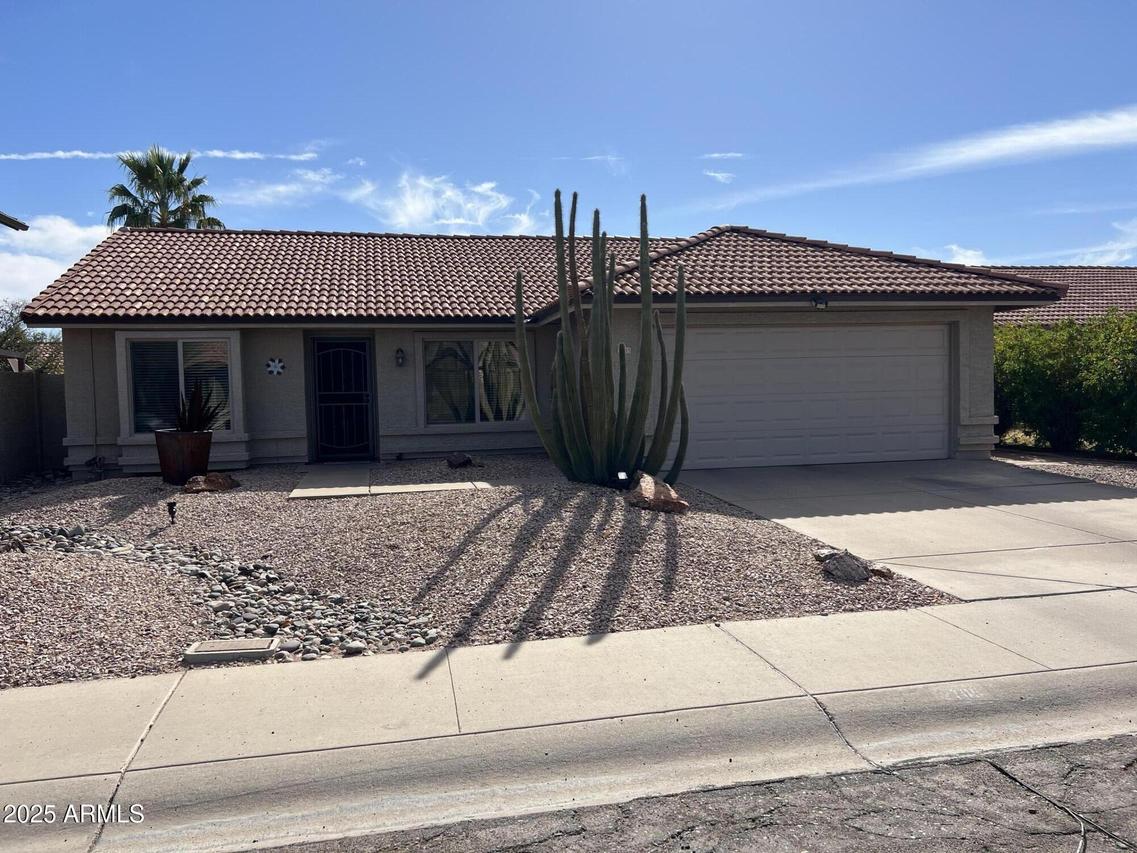 2705 E Rock Wren Rd., Phoenix, AZ 85048