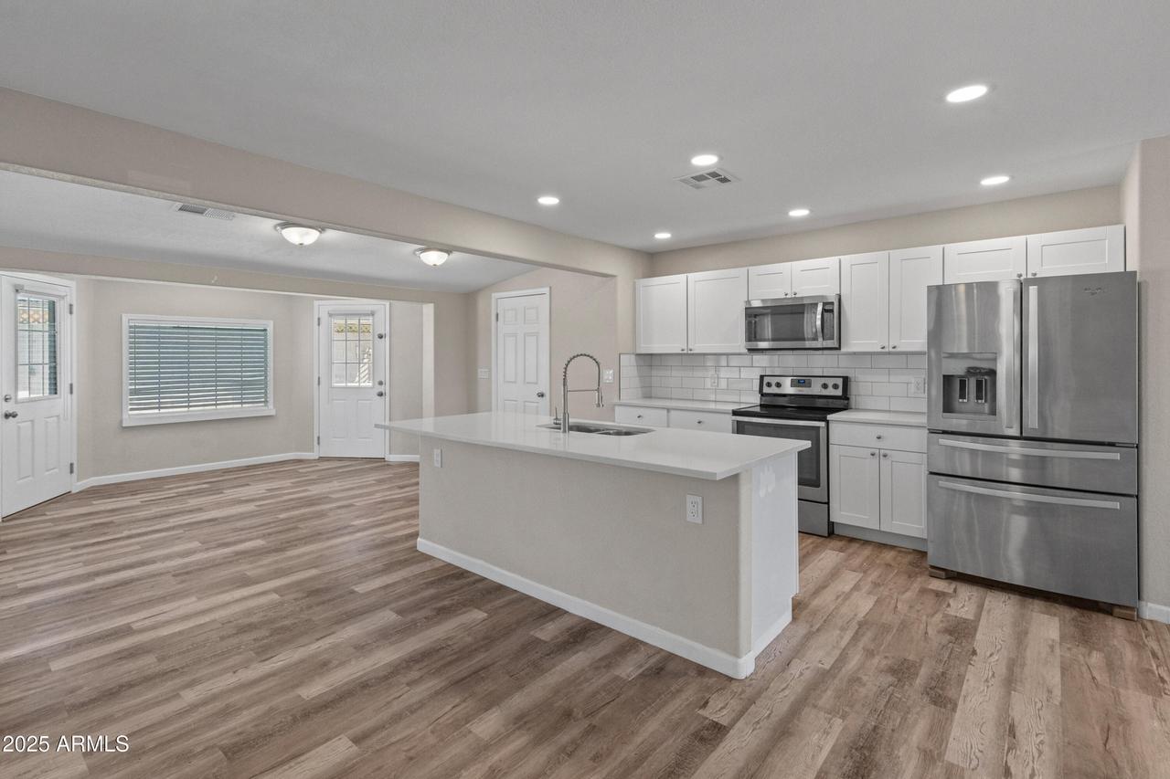 1112 W Farmdale Ave., Mesa, AZ 85210