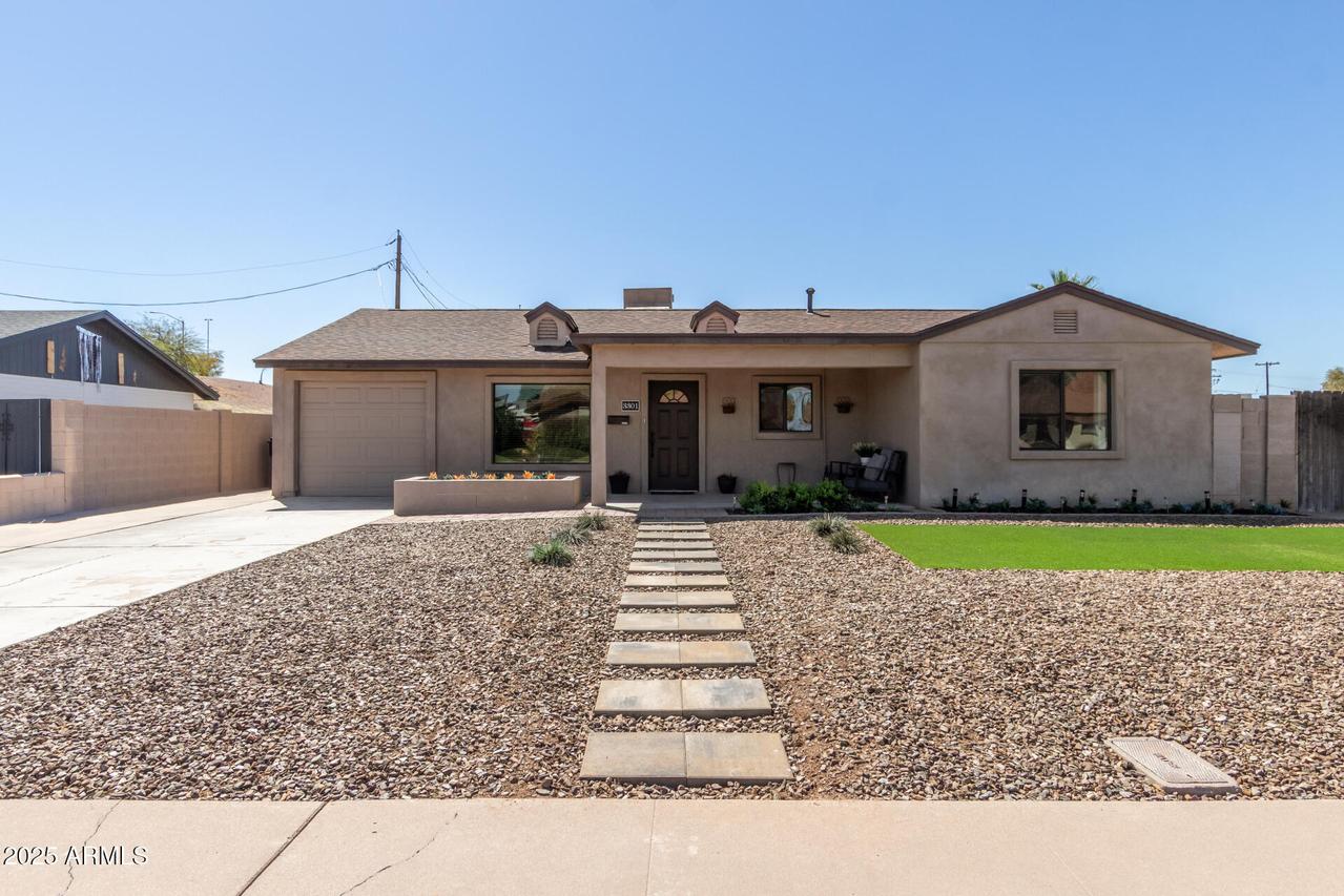 3301 E Sharon Dr., Phoenix, AZ 85032