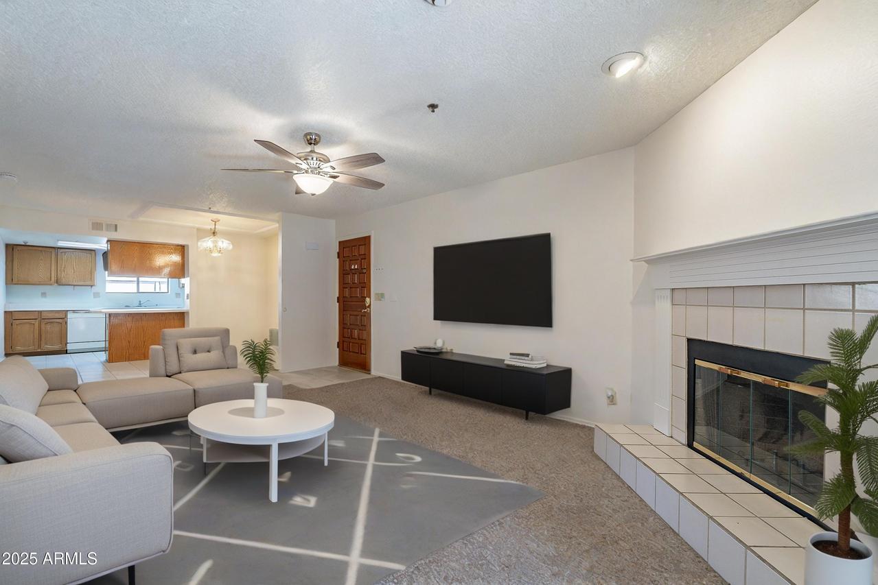 3031 N Civic Center Plz. #255, Scottsdale, AZ 85251