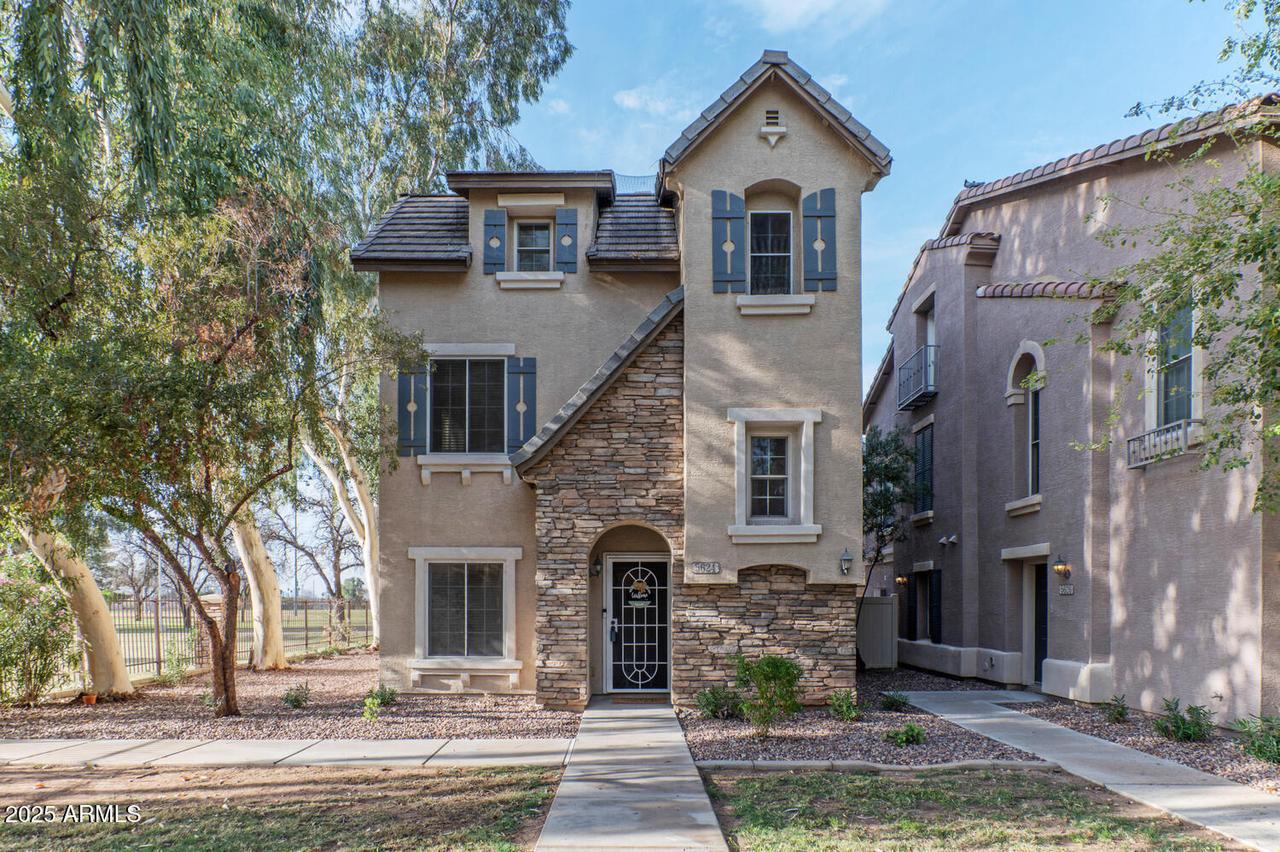 5624 S 21st Pl., Phoenix, AZ 85040