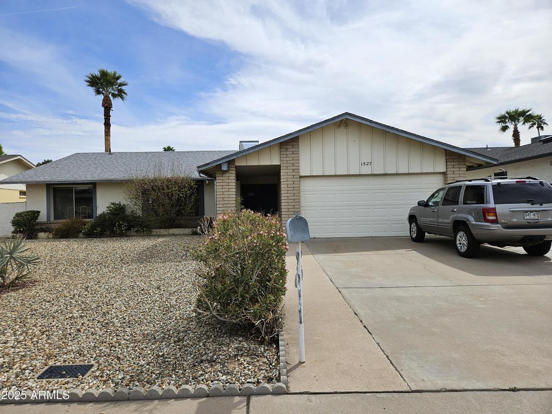 1527 E Bell De Mar Dr., Tempe, AZ 85283