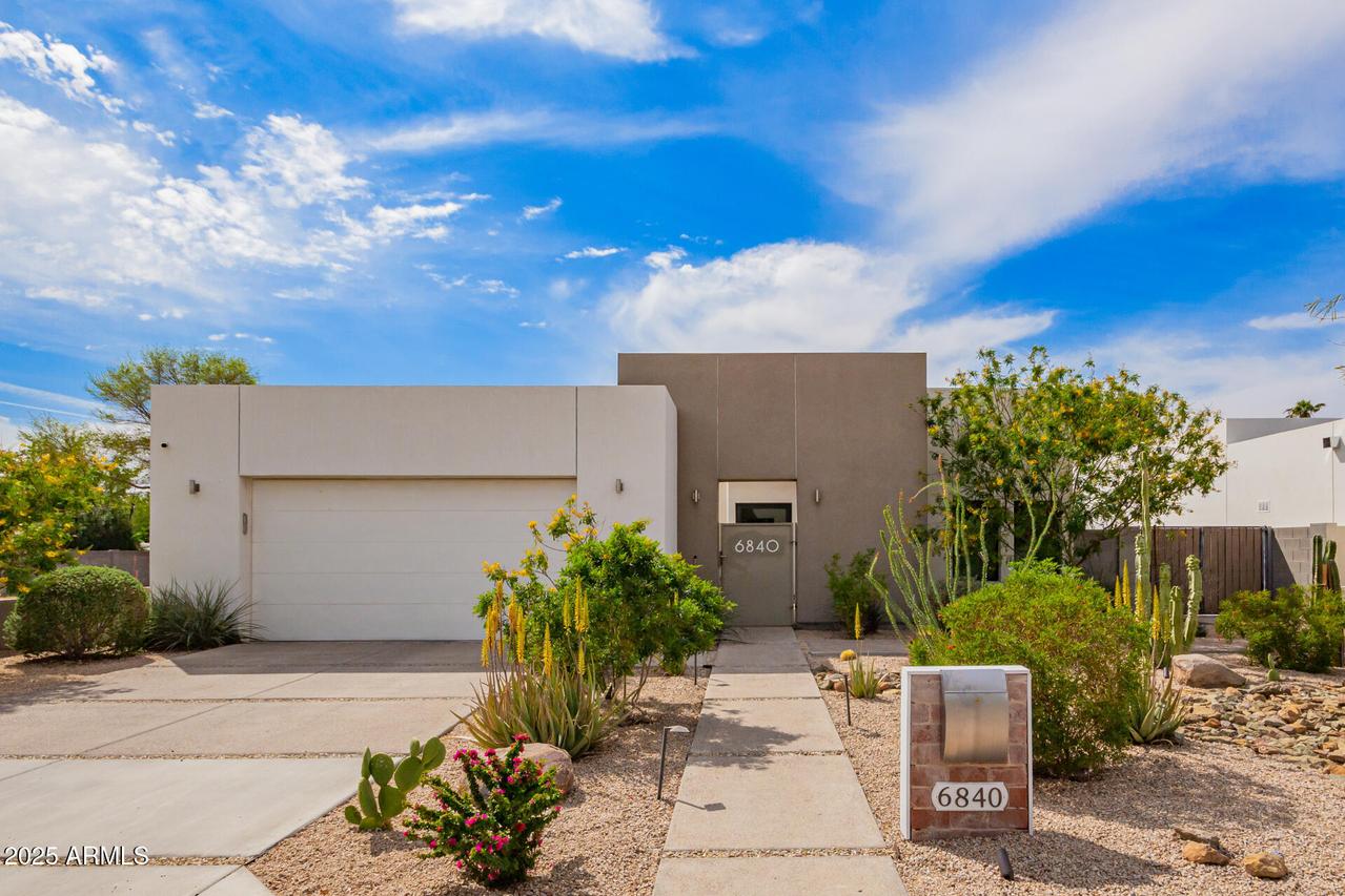 6840 N 13th Pl., Phoenix, AZ 85014