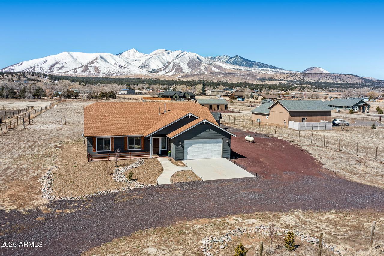 11752 N Onika Ln., Flagstaff, AZ 86004