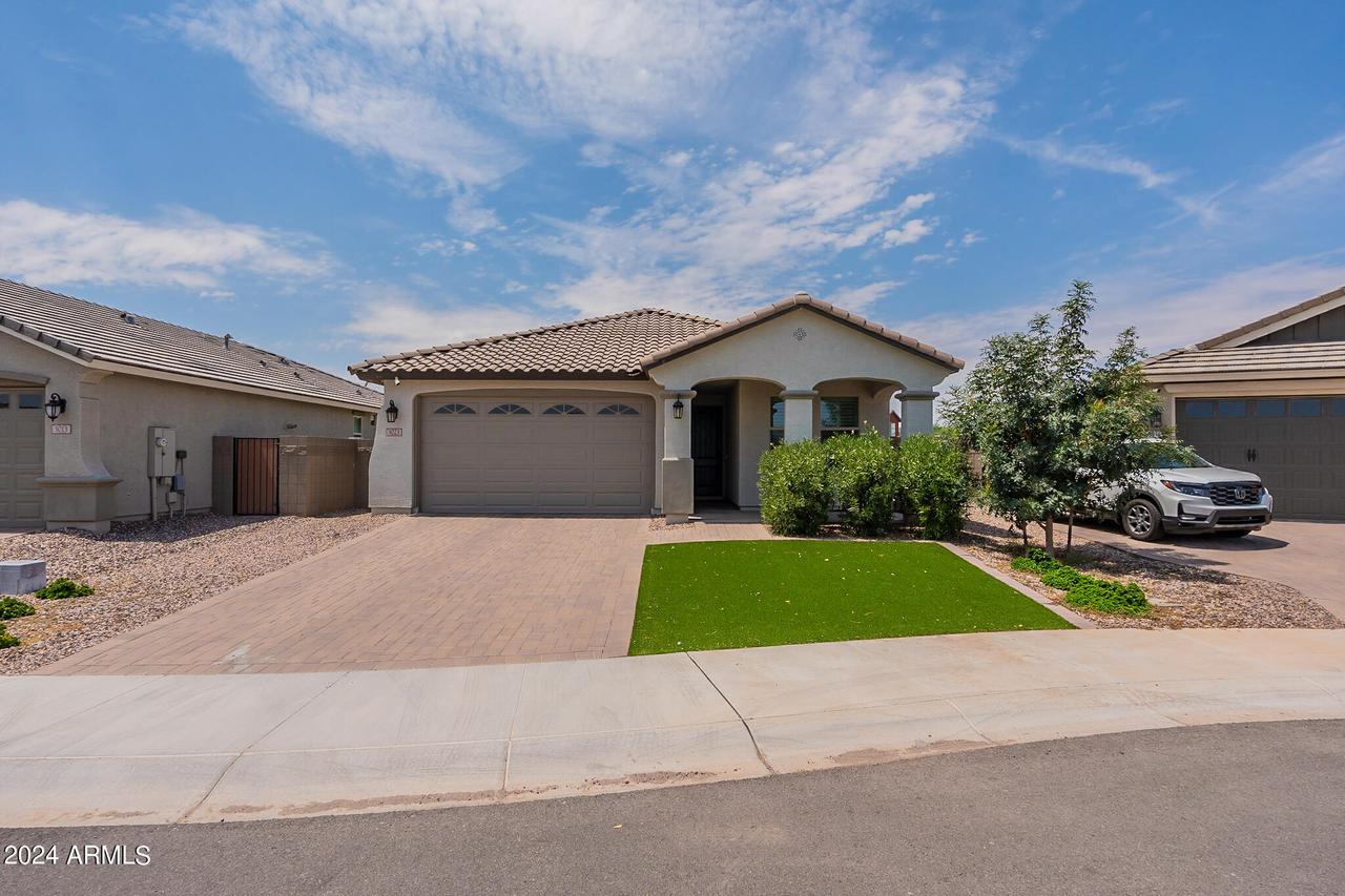 3023 W New River Dr., San Tan Valley, AZ 85144