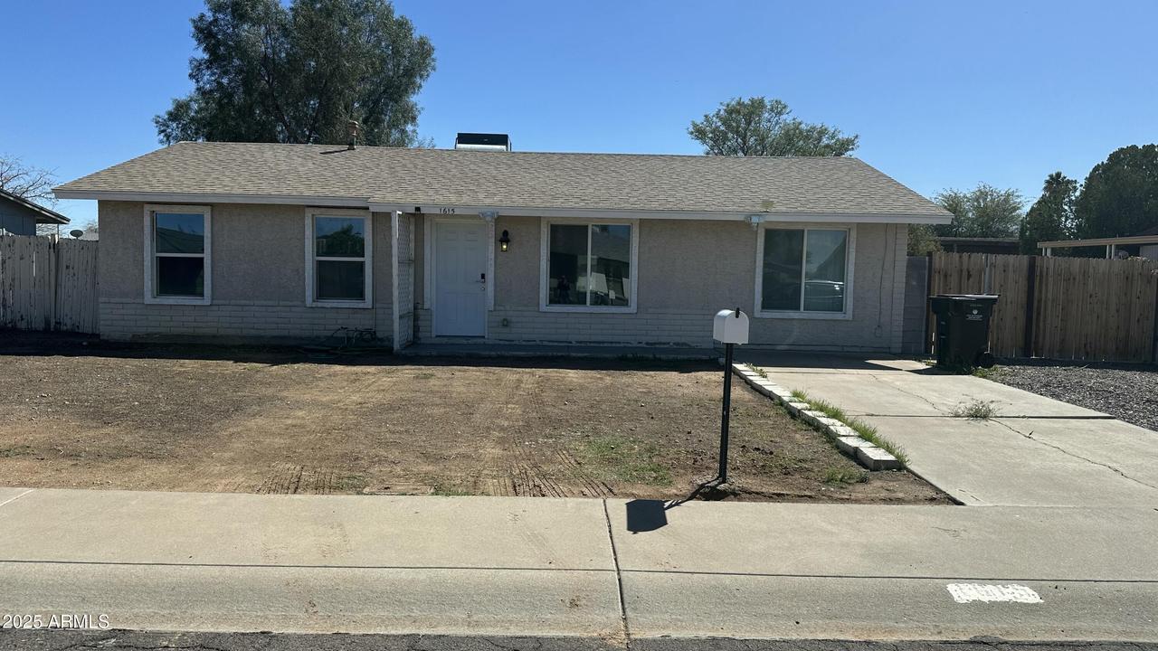 1615 W Michelle Dr., Phoenix, AZ 85023