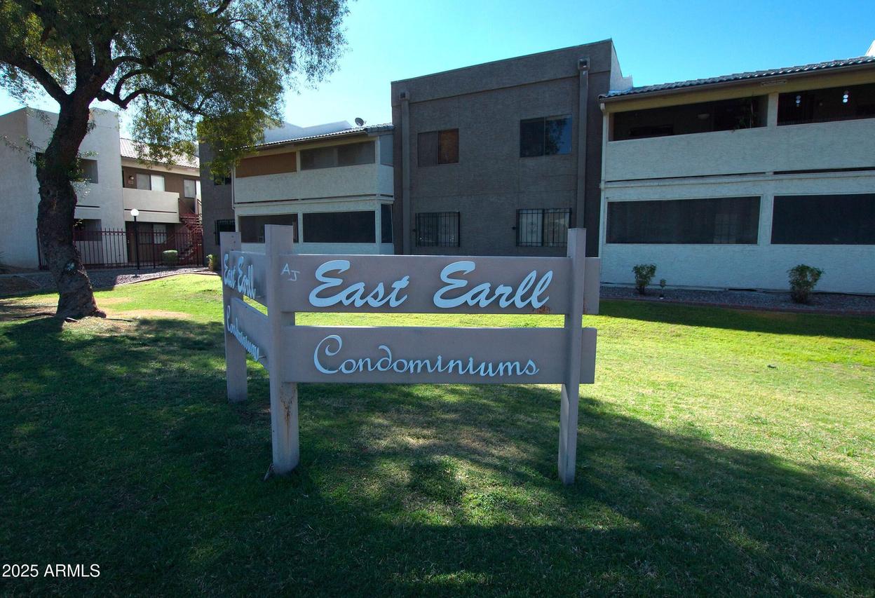 3301 E Earll Dr. #116, Phoenix, AZ 85018